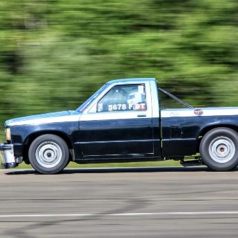 loring at speed